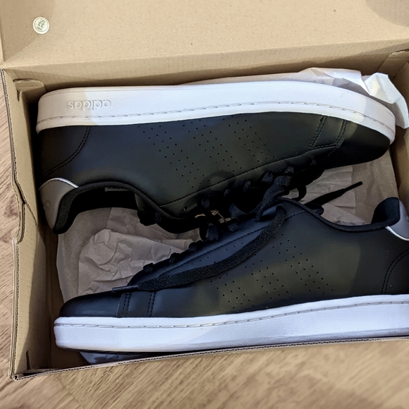 Adidas Advtanage NWT - Picture 4 of 4